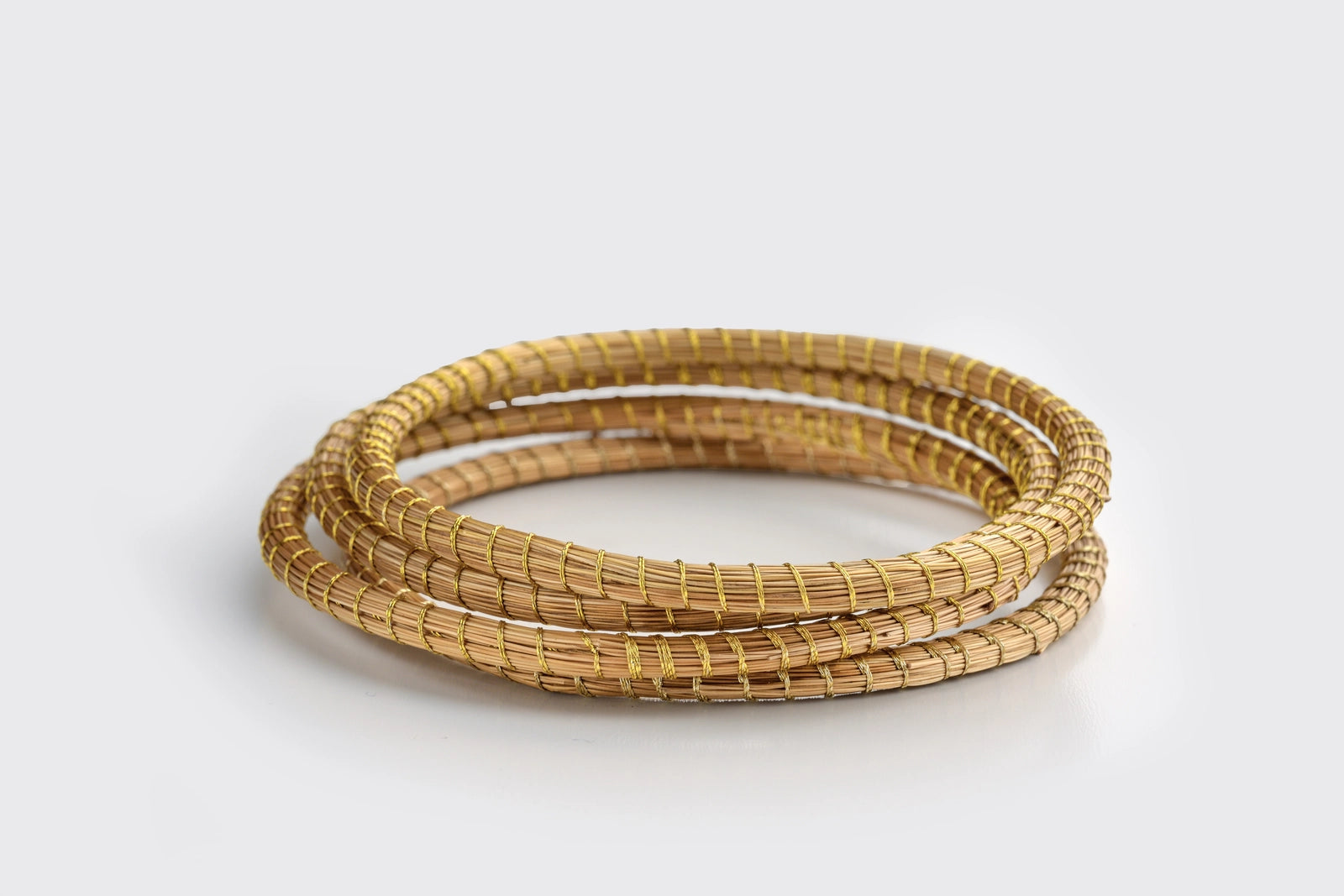 Jonc en capim dourado, fibre tressée dorée